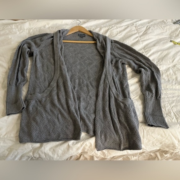 Market & Spruce Open Front Sweater - Picture 3 of 5